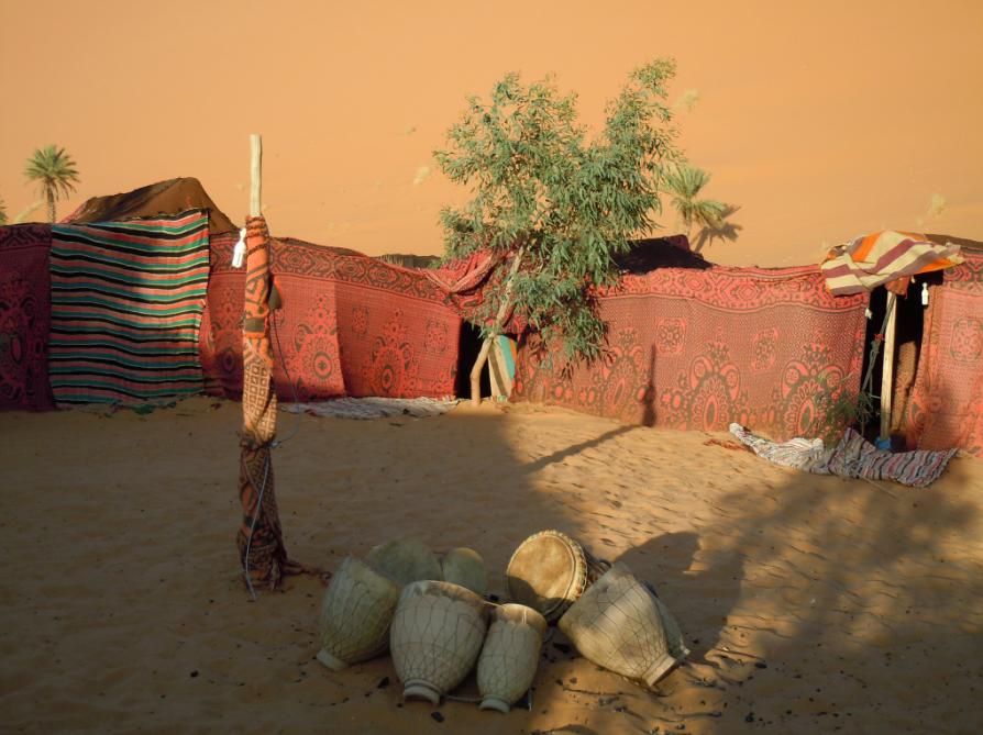 escursione in cammello percorso con fuoristrada 4x4 attraverso il Marocco